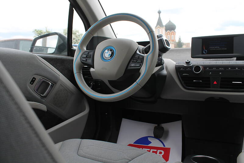 Хэтчбек BMW I3 2015 в Харькове