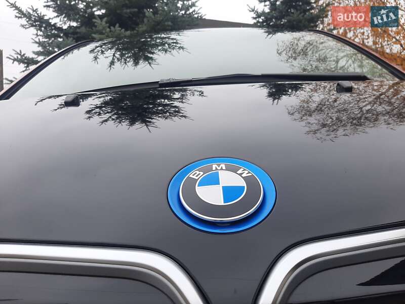 Хэтчбек BMW I3 2015 в Сваляве