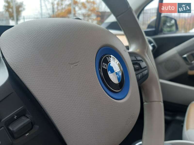 Хэтчбек BMW I3 2015 в Сваляве