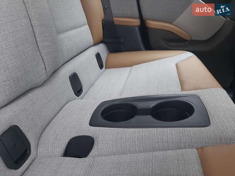 Хэтчбек BMW I3 2015 в Сваляве