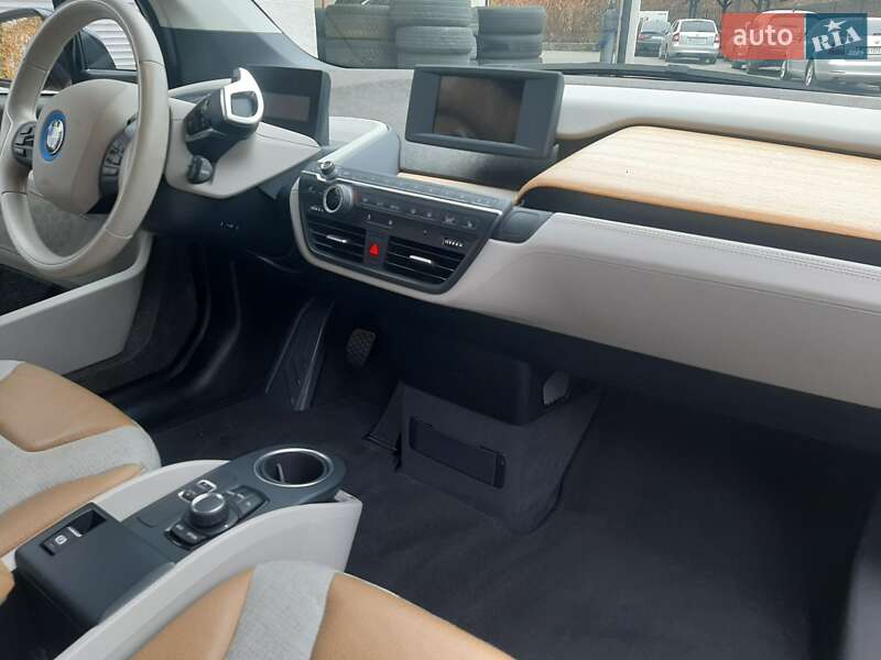 Хэтчбек BMW I3 2015 в Сваляве