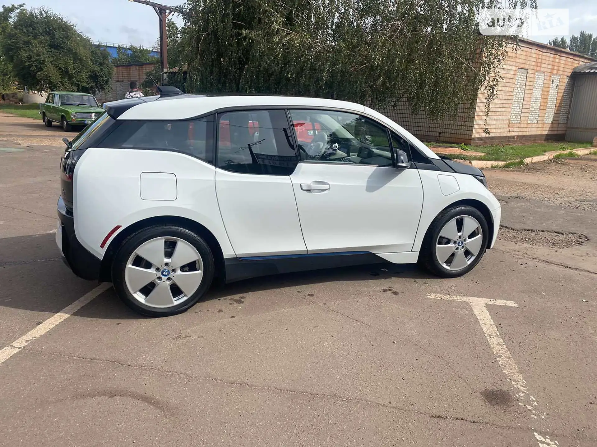 2016 BMW i3 - мініатюра 29