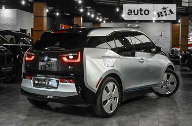 Хетчбек BMW I3 2015 в 