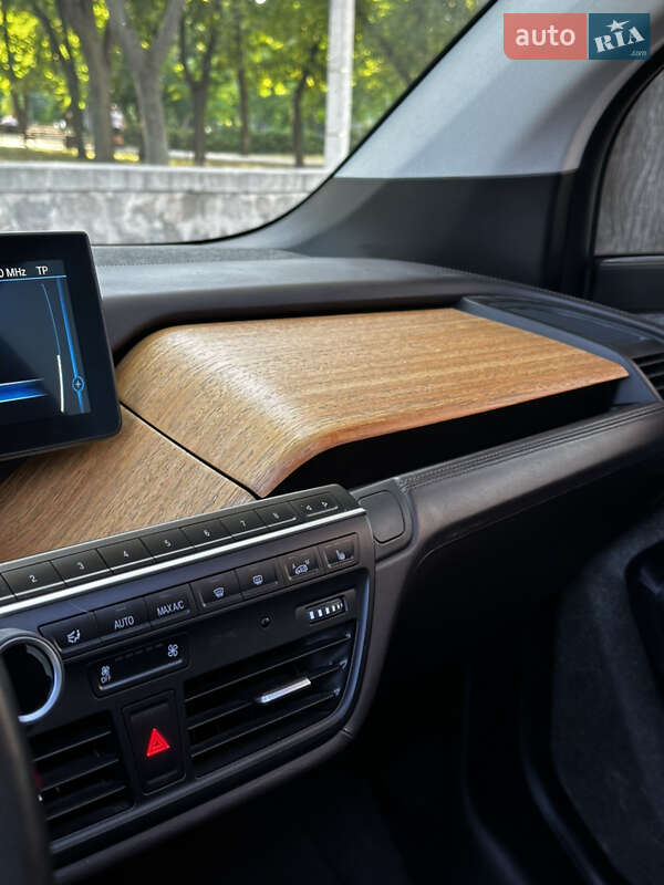 Хэтчбек BMW I3 2015 в Кременчуге фото 19 Хэтчбек BMW I3 2015 в Кременчуге