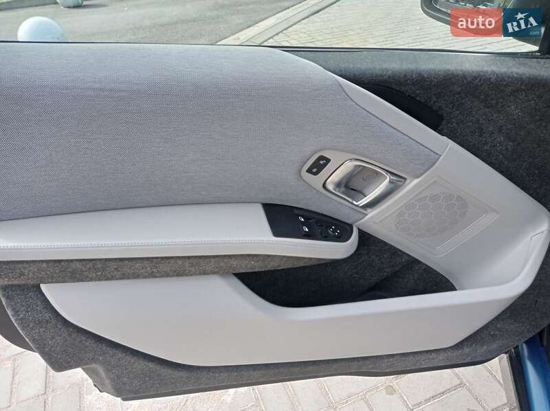 Хэтчбек BMW I3 2015 в Житомире