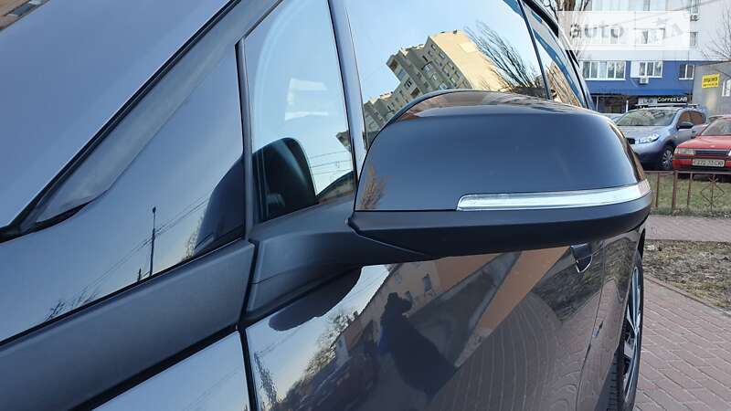 Хэтчбек BMW I3 2015 в Киеве