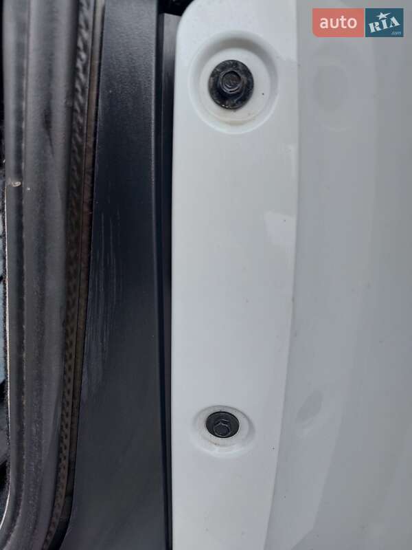 Хэтчбек BMW I3 2015 в Киеве