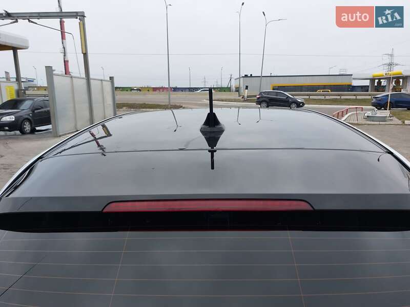 Хэтчбек BMW I3 2015 в Киеве