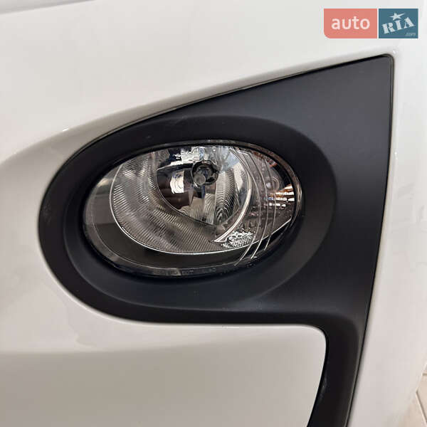 Хэтчбек BMW I3 2015 в Львове