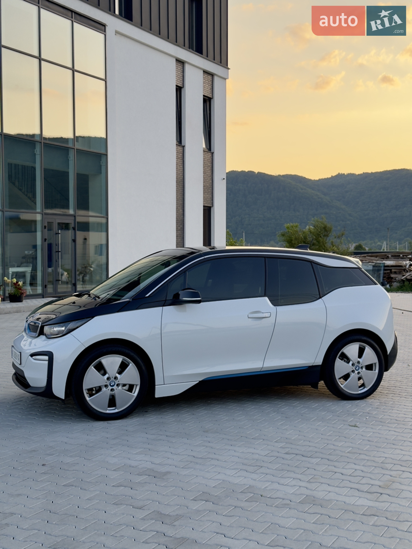 2020 BMW i3 - мініатюра 3