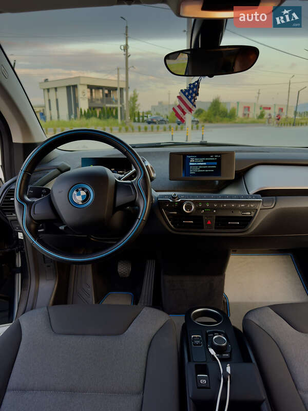 Хэтчбек BMW I3 2020 в Хусте