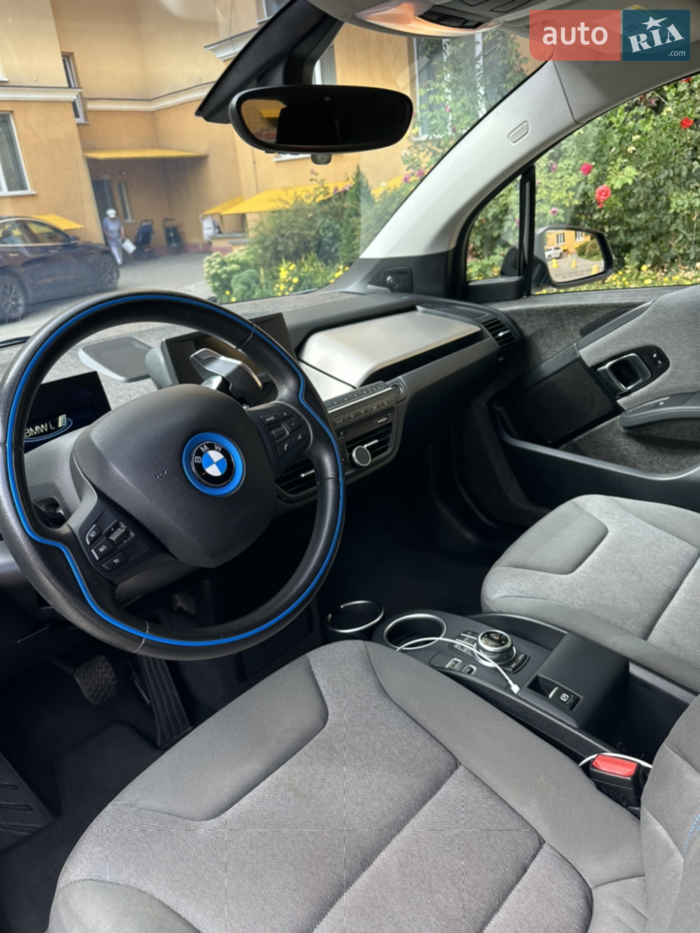 2017 BMW i3 - мініатюра 2