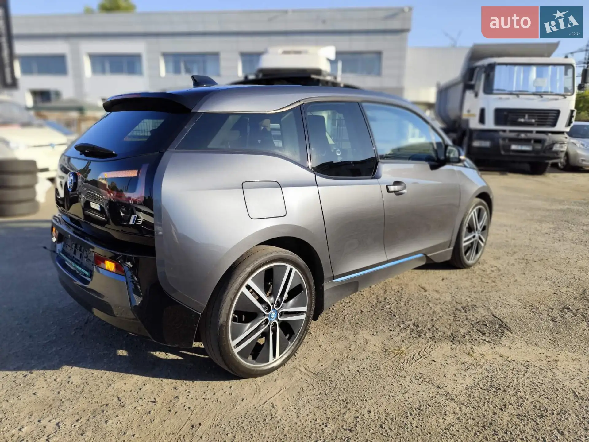2016 BMW i3 - мініатюра 10
