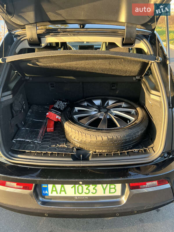 Хэтчбек BMW I3 2016 в Василькове