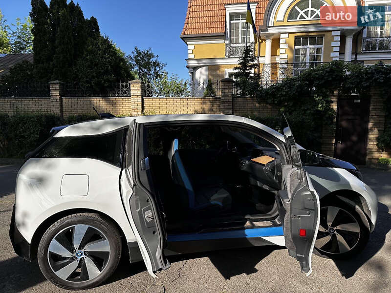 Хэтчбек BMW I3 2016 в Киеве