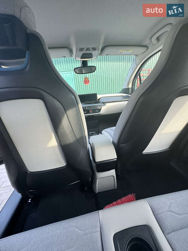 Хэтчбек BMW I3 2016 в Киеве