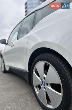 Хэтчбек BMW I3 2016 в 