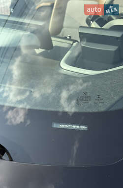 Хетчбек BMW I3 2014 в 