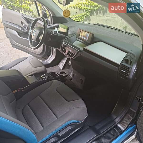 Хэтчбек BMW I3 2017 в Хмельницком