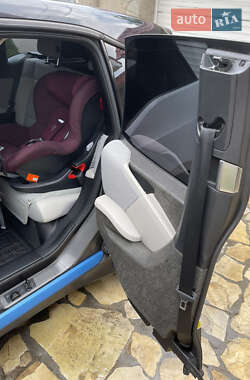 Хэтчбек BMW I3 2015 в 