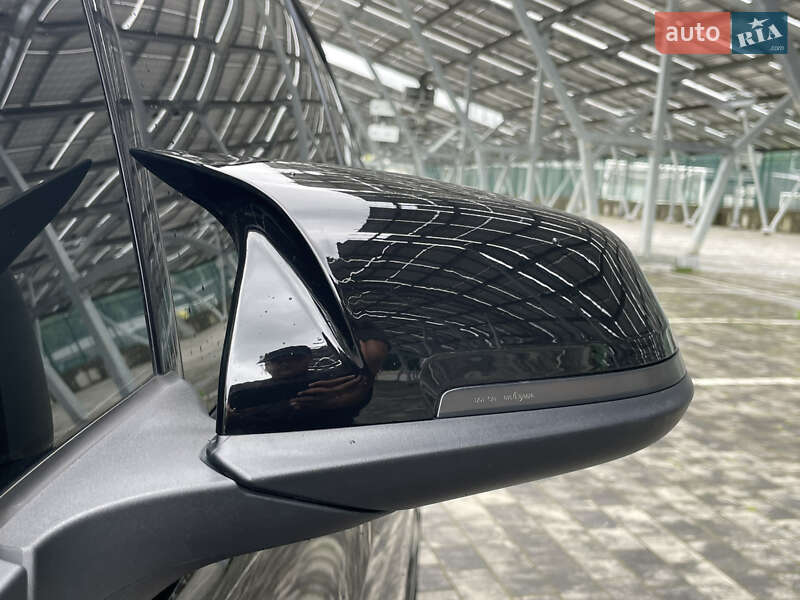 Хэтчбек BMW I3 2015 в Львове