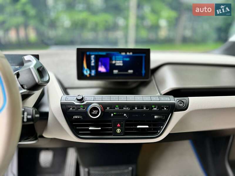 Хэтчбек BMW I3 2015 в Львове