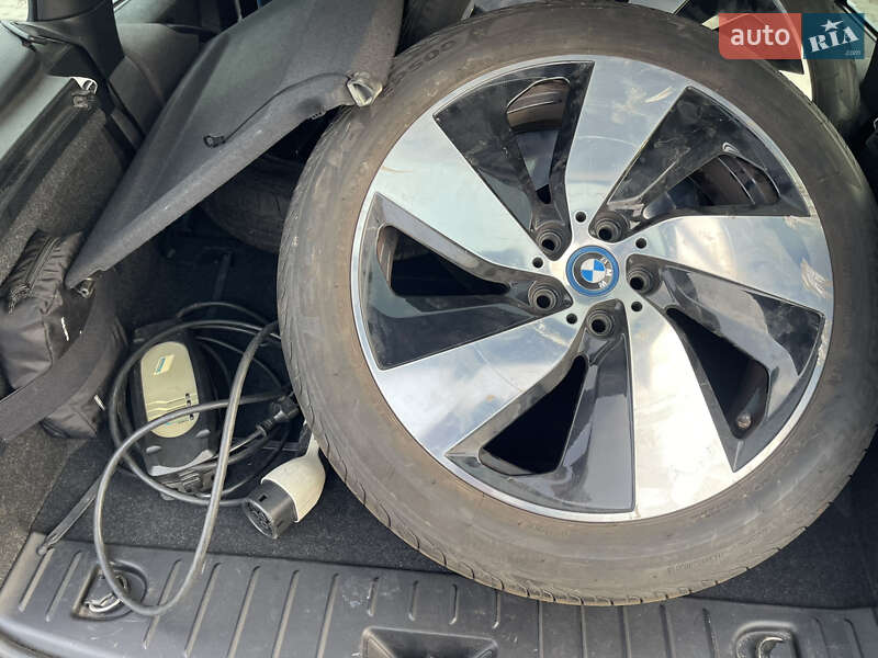 Хэтчбек BMW I3 2014 в Луцке