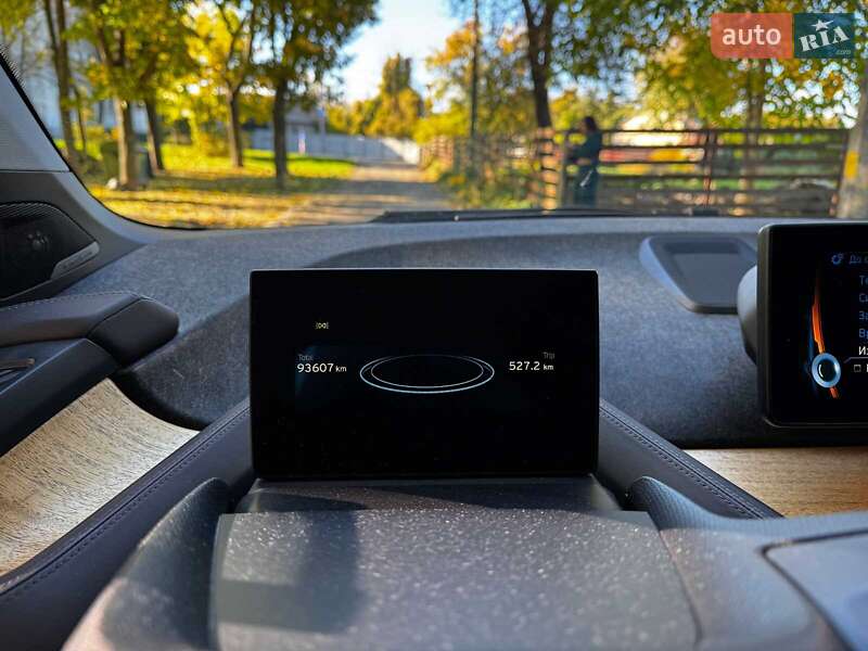 Хэтчбек BMW I3 2016 в Киеве