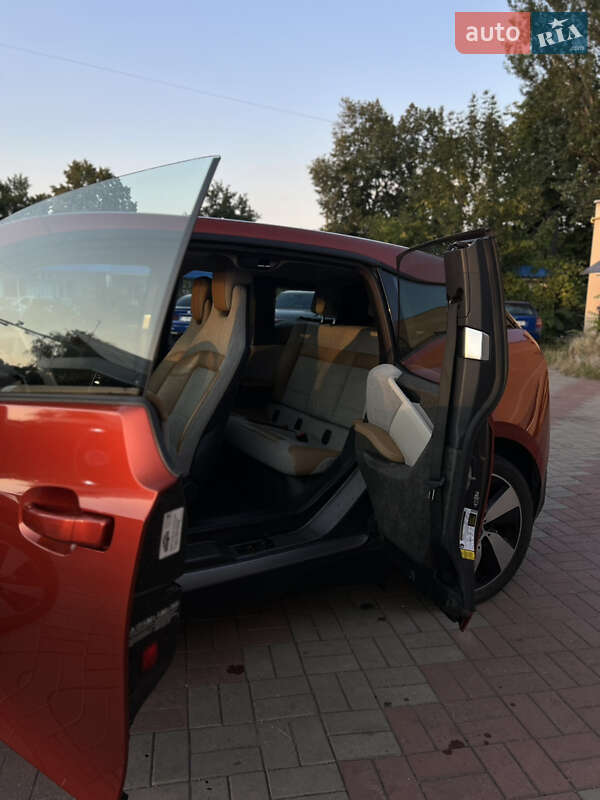 Хэтчбек BMW I3 2014 в Запорожье