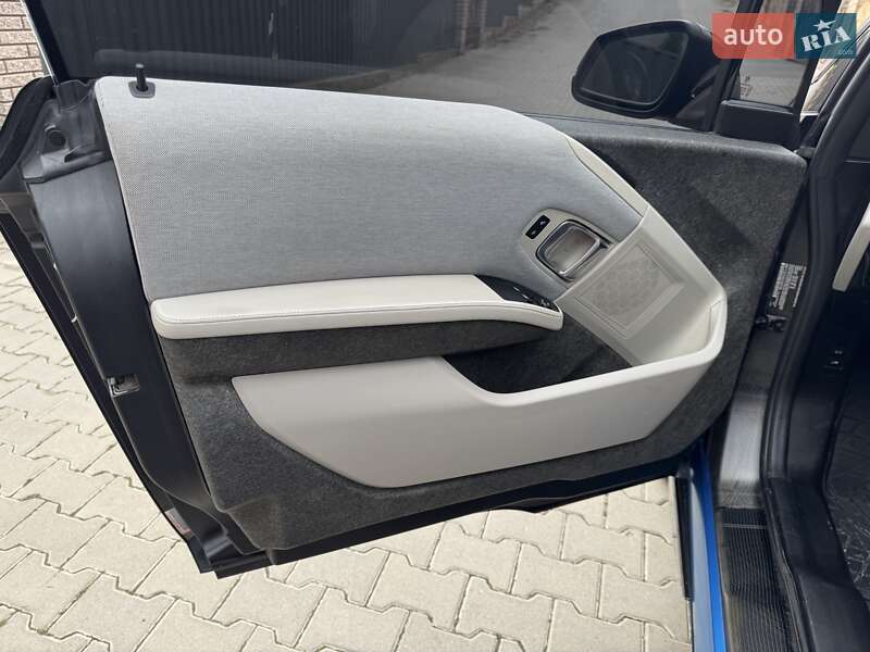 Хэтчбек BMW I3 2014 в Хмельницком
