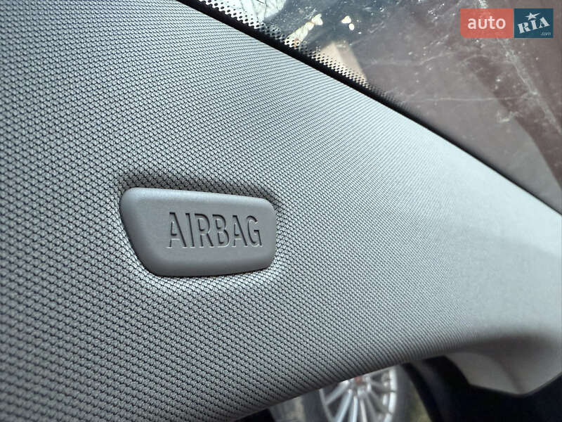 Хэтчбек BMW I3 2015 в Львове фото 54 Хэтчбек BMW I3 2015 в Львове