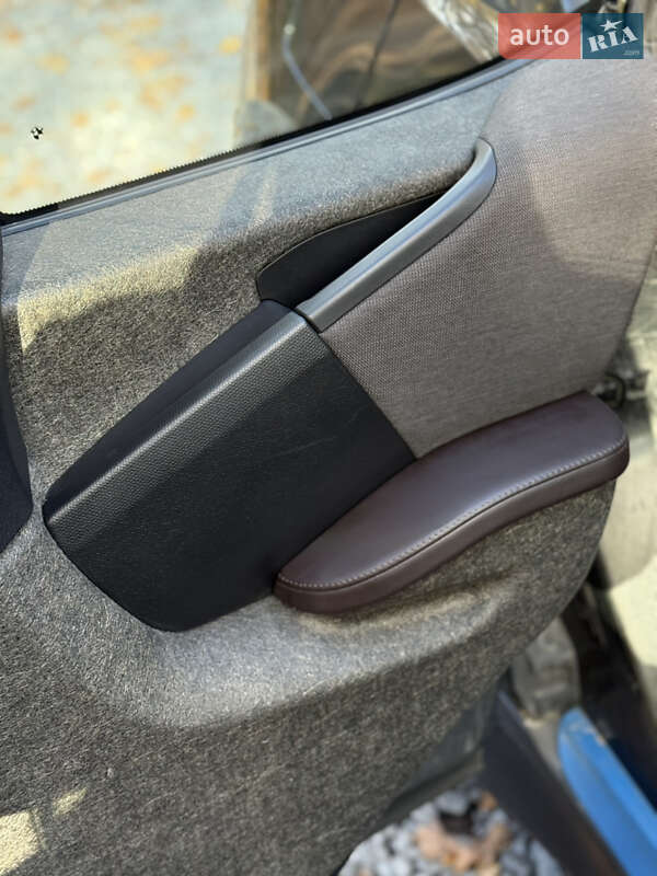 Хэтчбек BMW I3 2015 в Бродах фото 12 Хэтчбек BMW I3 2015 в Бродах