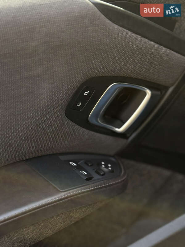 Хэтчбек BMW I3 2015 в Бродах фото 16 Хэтчбек BMW I3 2015 в Бродах