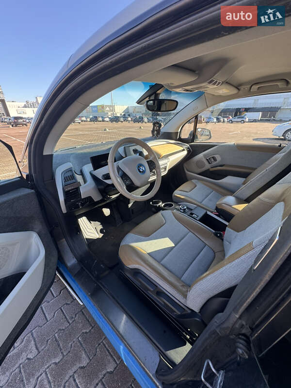 Хэтчбек BMW I3 2016 в Житомире