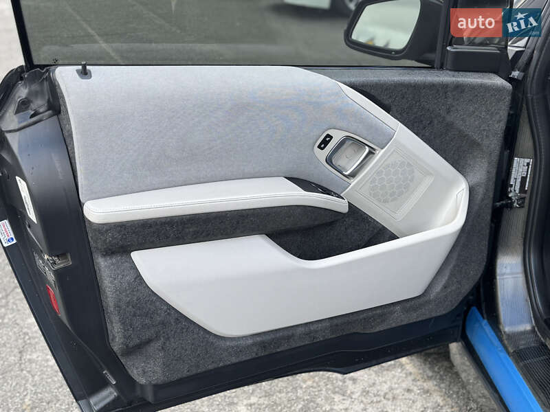 Хэтчбек BMW I3 2015 в Львове
