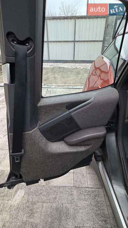 Хэтчбек BMW I3 2015 в Днепре