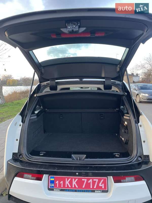 Хэтчбек BMW I3 2015 в Киеве