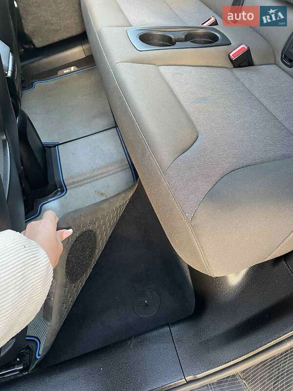 Хэтчбек BMW I3 2015 в Киеве