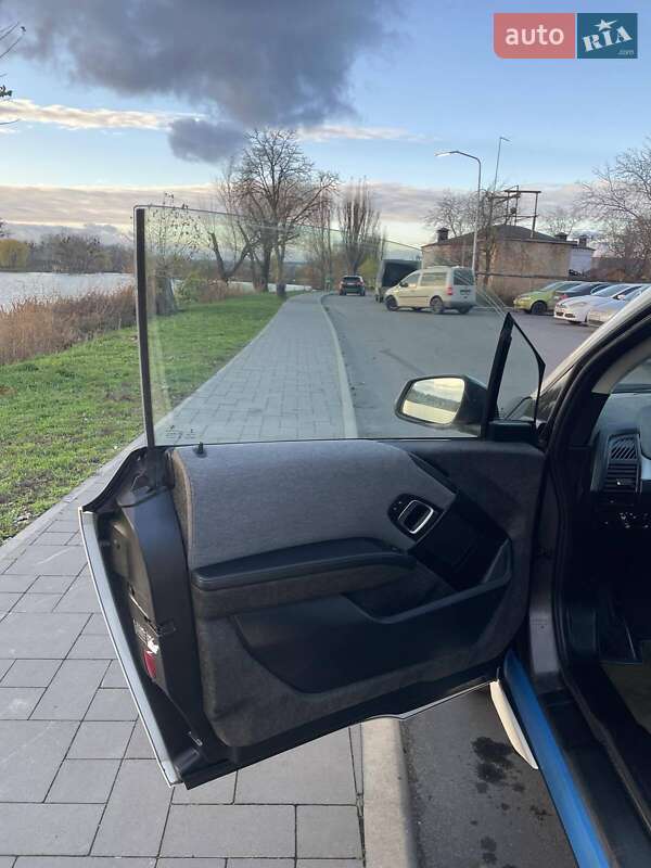 Хэтчбек BMW I3 2015 в Киеве