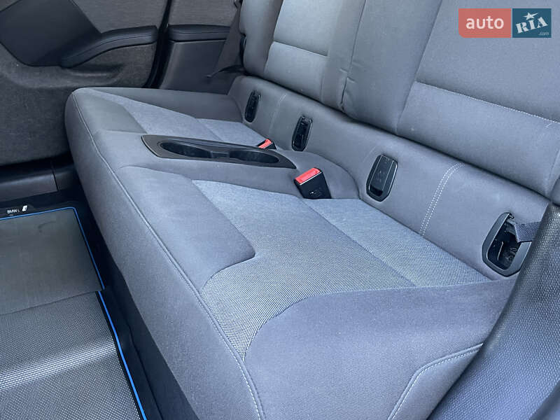 Хэтчбек BMW I3 2015 в Винниках фото 24 Хэтчбек BMW I3 2015 в Винниках