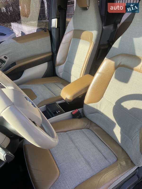 Хетчбек BMW I3 2014 в Чернівцях