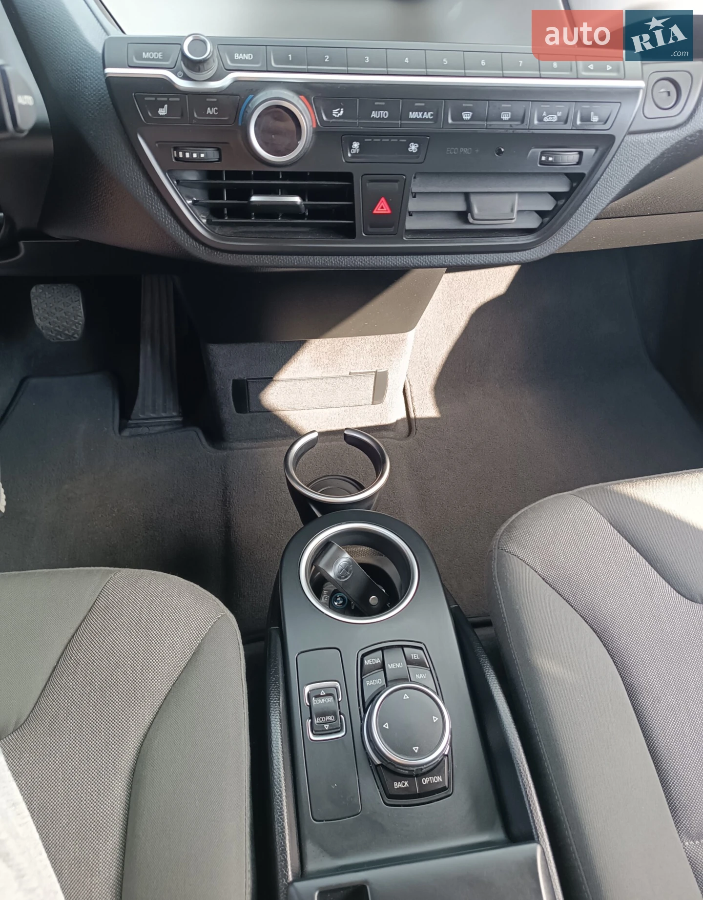 2016 BMW i3 - мініатюра 13