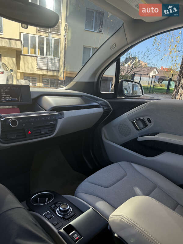 Хетчбек BMW I3 2015 в Львові фото 13 Хетчбек BMW I3 2015 в Львові