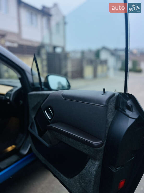 Хетчбек BMW I3 2015 в Рівному