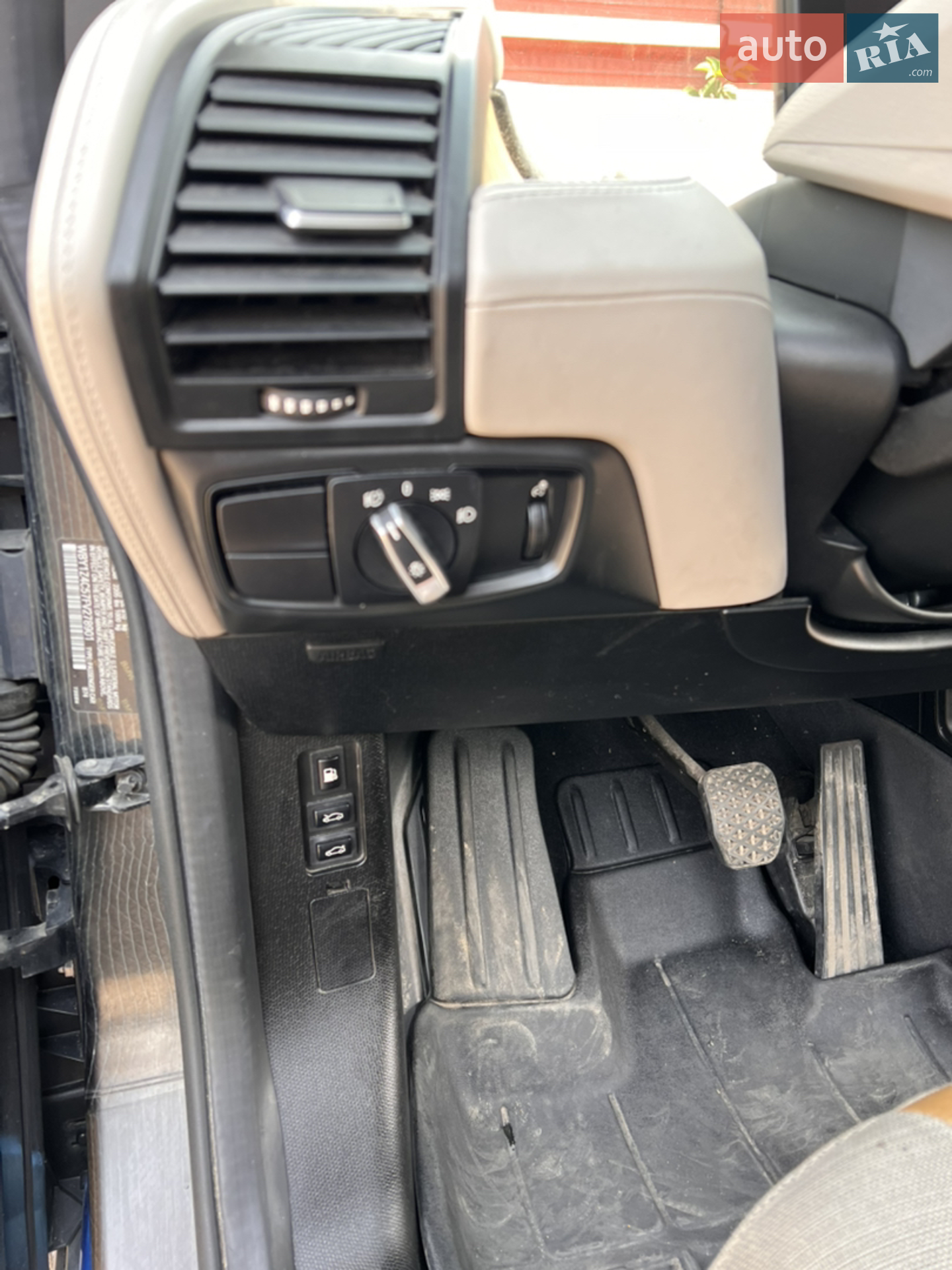 2015 BMW i3 - мініатюра 26