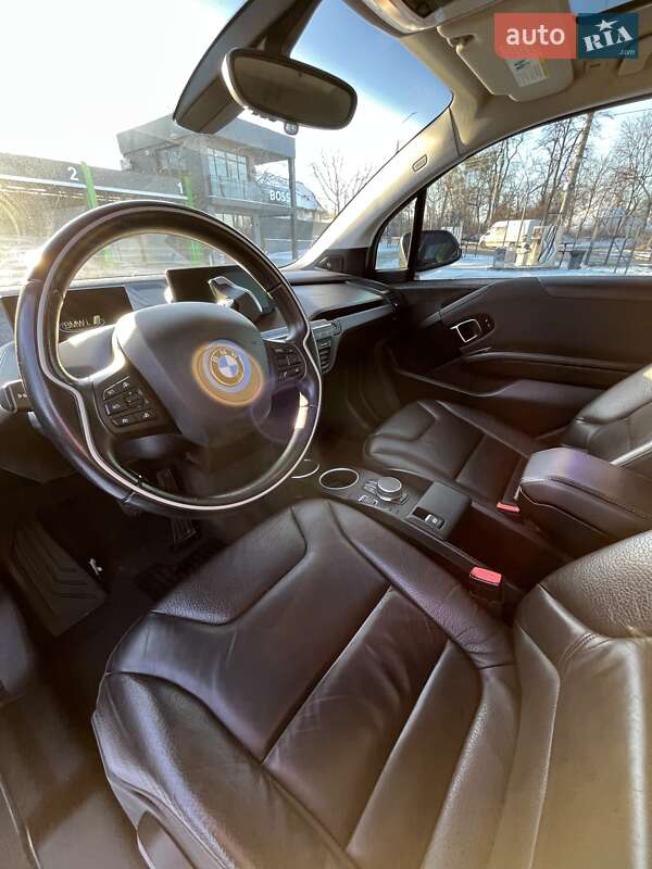 Хетчбек BMW I3 2017 в Чернівцях