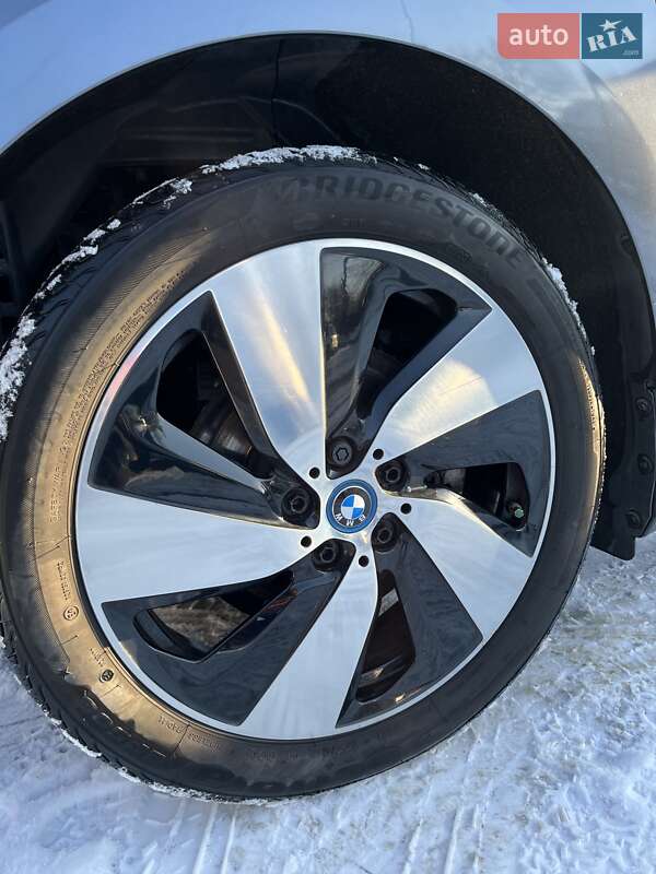 Хетчбек BMW I3 2017 в Чернівцях