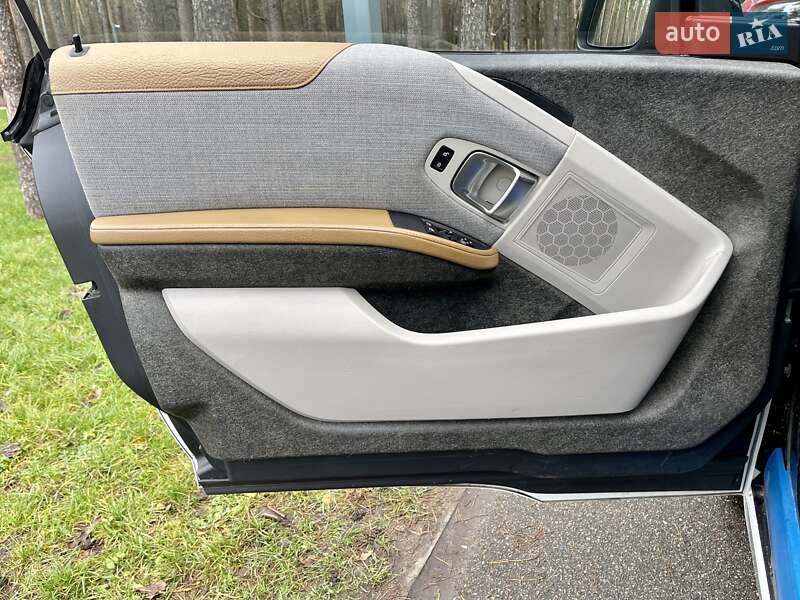 Хэтчбек BMW I3 2017 в Киеве