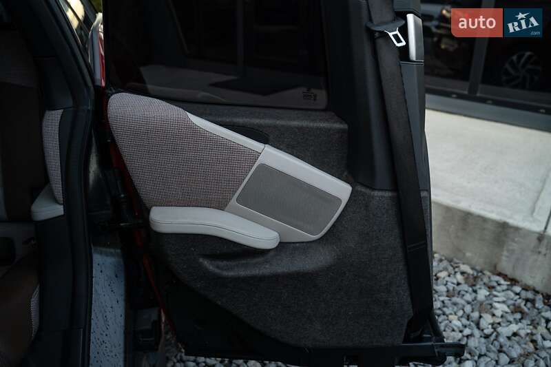 Хэтчбек BMW I3 2018 в Черновцах