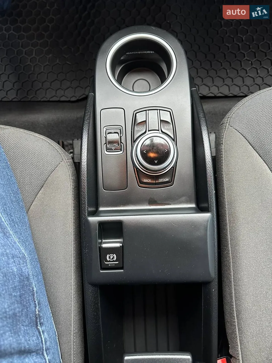 2017 BMW i3 - мініатюра 17